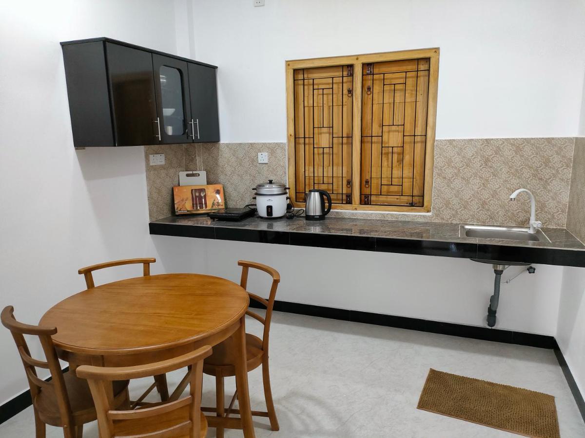 Victory'S Gardens Apartment มันนาร์ ภายนอก รูปภาพ