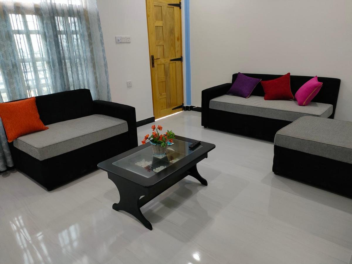 Victory'S Gardens Apartment มันนาร์ ภายนอก รูปภาพ